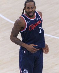 PG电子官方网站-无解进攻！伦纳德背转身翻身跳投&amp;暴扣个人连续得分