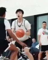 PG电子官方网站-三分+助攻队友暴扣！媒体人晒张博源耐克巅峰赛世界队训练集锦