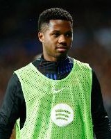 世体：法蒂在巴萨处境艰难，他考虑今夏打开离队大门